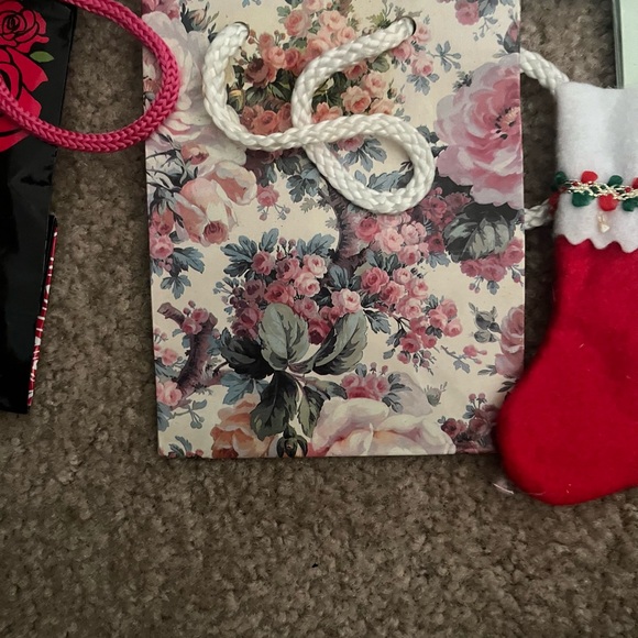 14 Gift bags Bundle  New condition - Picture 13 of 14